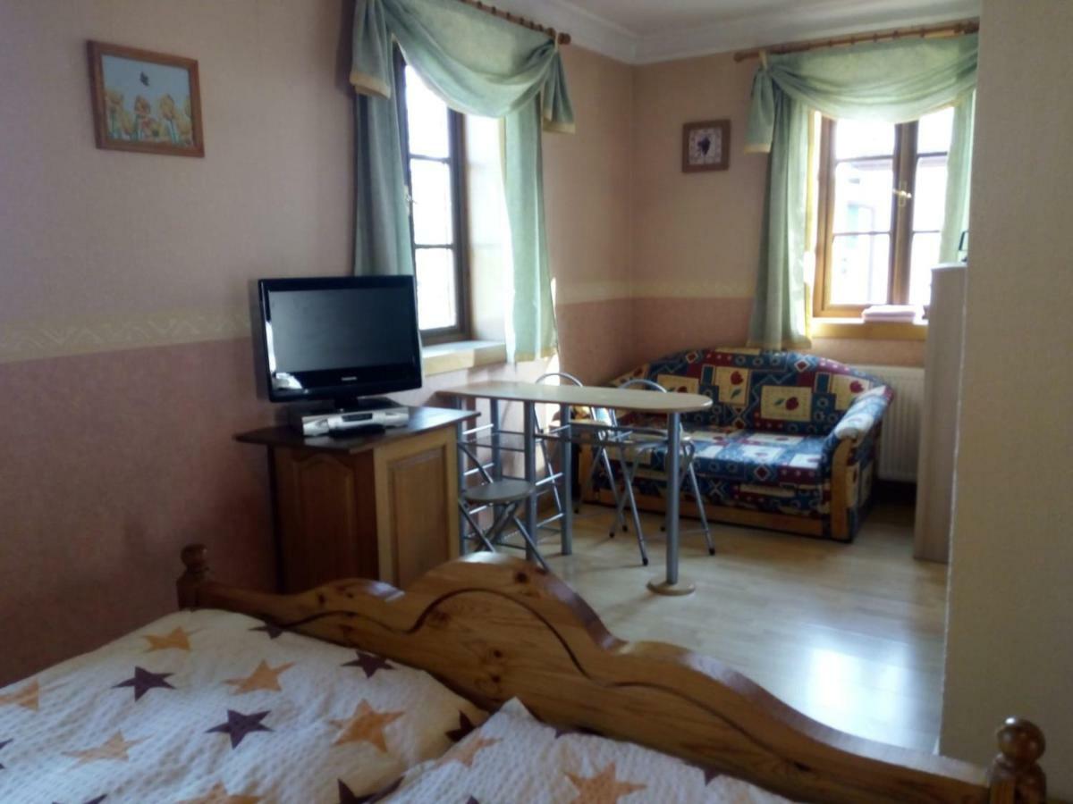 Restaurant A Pension Sorrento 호텔 Nový Bor 외부 사진